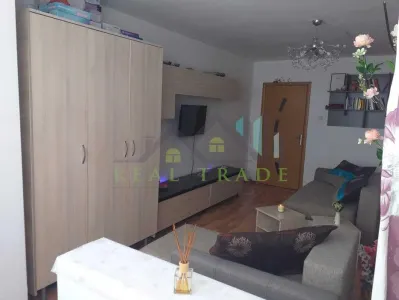 Apartament 2 camere decomandat etajul 2 Astra - Brasov