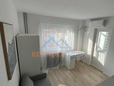Garsoniera decomandata renovata complet bloc 1981 Tineretului - Bucuresti