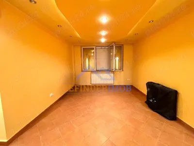 Apartament de vanzare cu 3 camere, zona Trapezului - Bucuresti