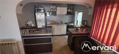Vila duplex de vanzare cu 4 camere in Azuga - foto 7