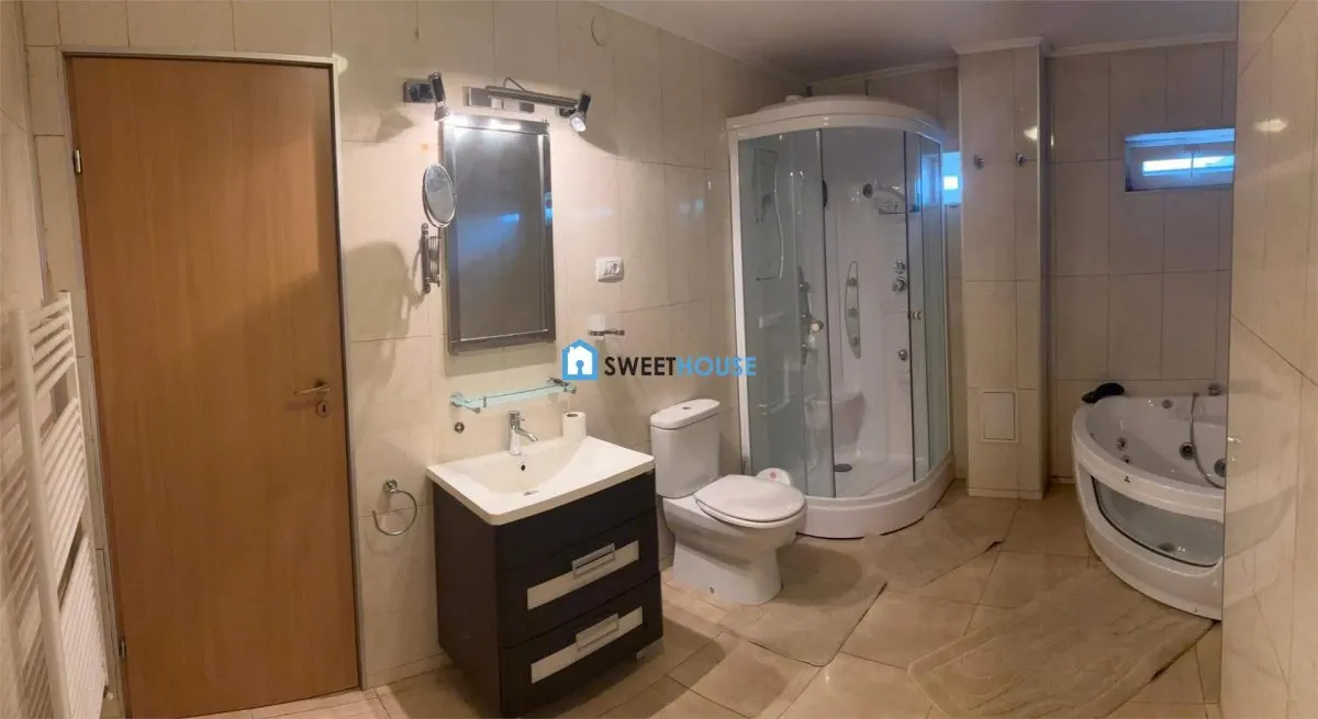 Hotel de vanzare in inima Branului - foto 7
