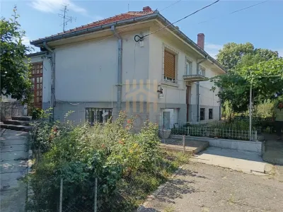DE VANZARE VILA, CENTRAL, BRLAD - foto 6