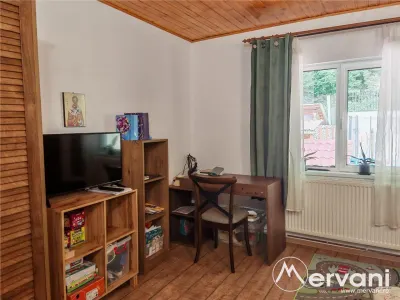 Apartament cu 4 camere de vanzare in Busteni - foto 17