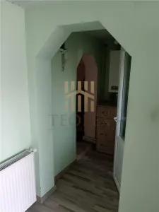 DE VANZARE CASA BCA IN BARLAD - foto 2