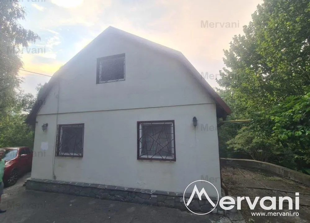Casa de vacanta de vanzare in Cornu - Zona Cornu de Sus - foto 1