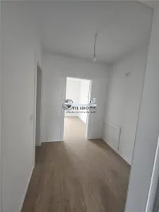 Apartament 3 camere dispus pe 2 niveluri - foto 4