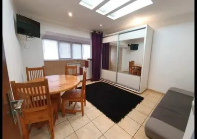 Apartament 2 camere Cug - BRD 380 euro - foto 2