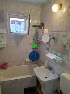 Apartament de vanzare 3 camere zona Vasile Aaron - foto 6