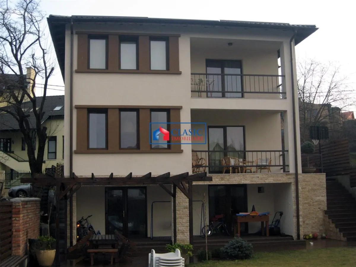 Inchiriere vila cu piscina exterioara, zona Andrei Muresanu - foto 1