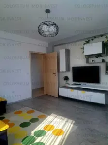 Apartament 3 camere, decomandat - zona Tractorul - Brasov