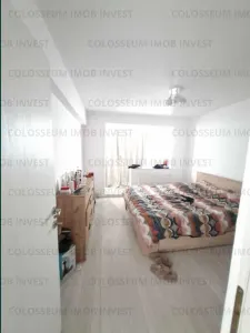 Apartament 2 camere, semidecomandat - zona Garii - foto 4