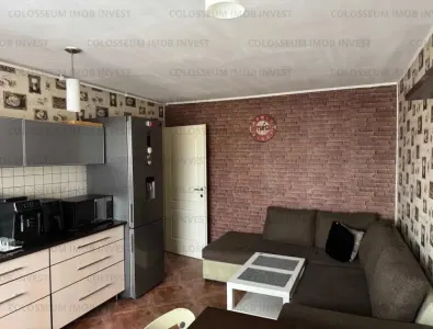 Apartament 2 camere, decomandat - zona Triaj - Brasov