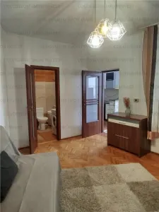 Garsoniera decomandata, zona Centrul Istoric - Brasov