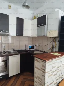 Garsoniera decomandata, zona Centrul Istoric - foto 4