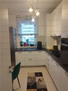 Apartament 2 camere,decomandat - zona Tractorul - foto 3