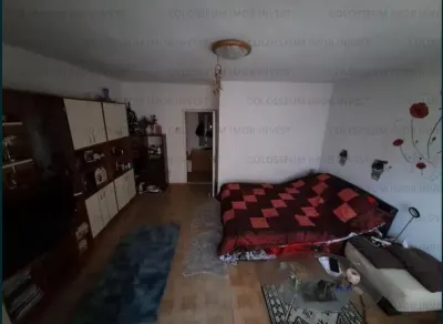 Garsoniera decomandata - zona Astra - Brasov