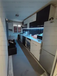 Apartament 3 camere, semidecomandat - zona Astra - foto 10