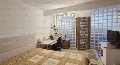 Apartament 2 camere, decomandat - zona Schei - foto 2