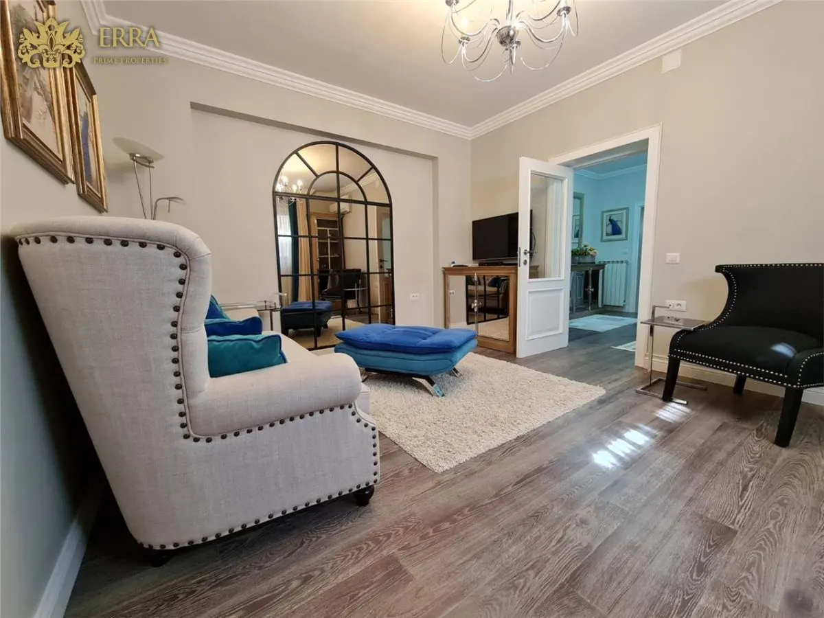 Apartament superb in vila. - foto 1