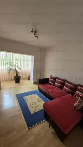 Apartament cu 2 camere, decomandat - zona Racadau - foto 2