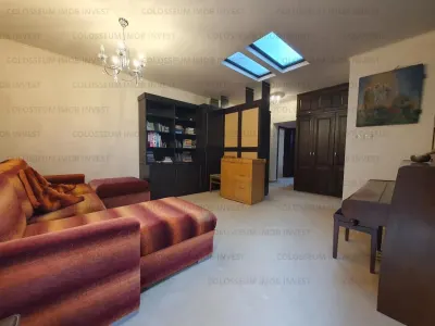 Apartament cu 3 camere, decomandat - zona Poiana Brasov - Brasov