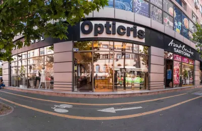 Vanzare spatiu comercial Piata Dorobanti, stradal, cu chirias, ideal investitie - Bucuresti