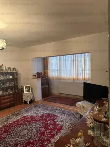 Apartament cu 3 camere, decomandat - zona Racadau - Brasov