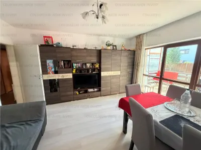 Apartament cu 2 camere, decomandat - zona Sanpetru - foto 2