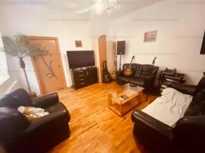Apartament 2 camere, decomandat -zona Centrul Istoric - Brasov