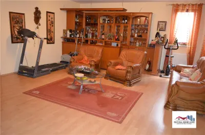 Casa Superba de Vanzare Mobilata Lux in Sangeorgiu de Mures - foto 6