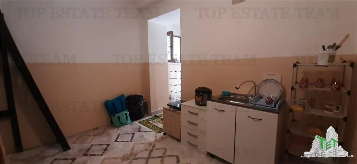 Garsoniera cocheta de inchiriat Universitate , intrare separata  din curte - foto 9