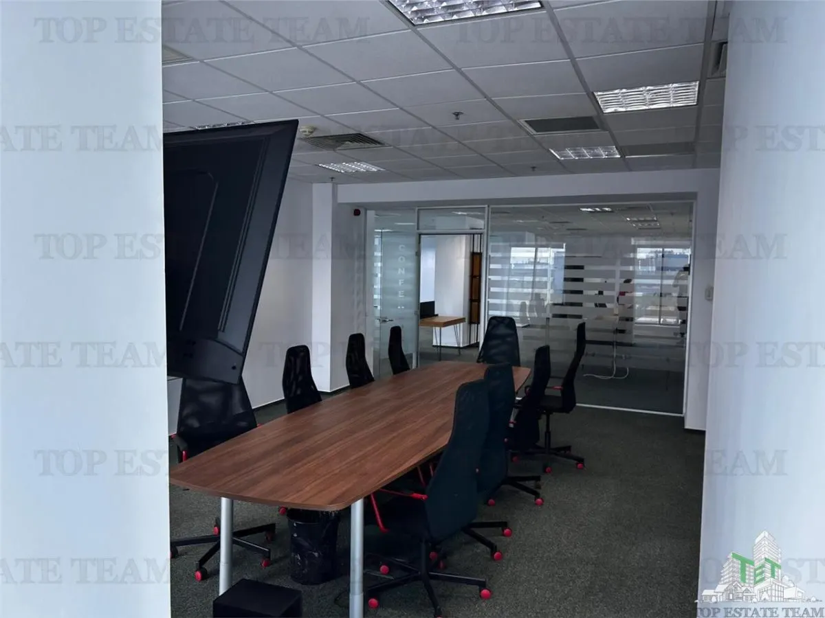 Spatiu de Birouri de 551 mp in Zona Pipera - foto 25
