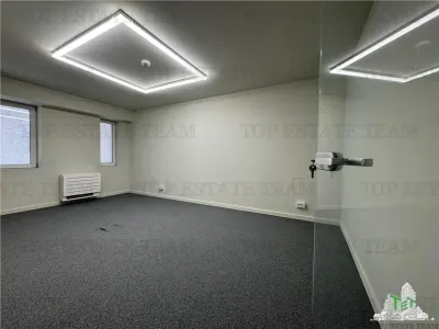 Oferta speciala ! Birou de inchiriat pentru 15 persoane la 1  minut distanta de metrou  + parcari + recompartimentare - foto 13