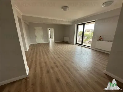 Apartament 2 camere de vanzare Damaroaia - Bucuresti