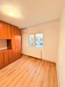 Apartament 2 camere zona 9 mai - foto 3