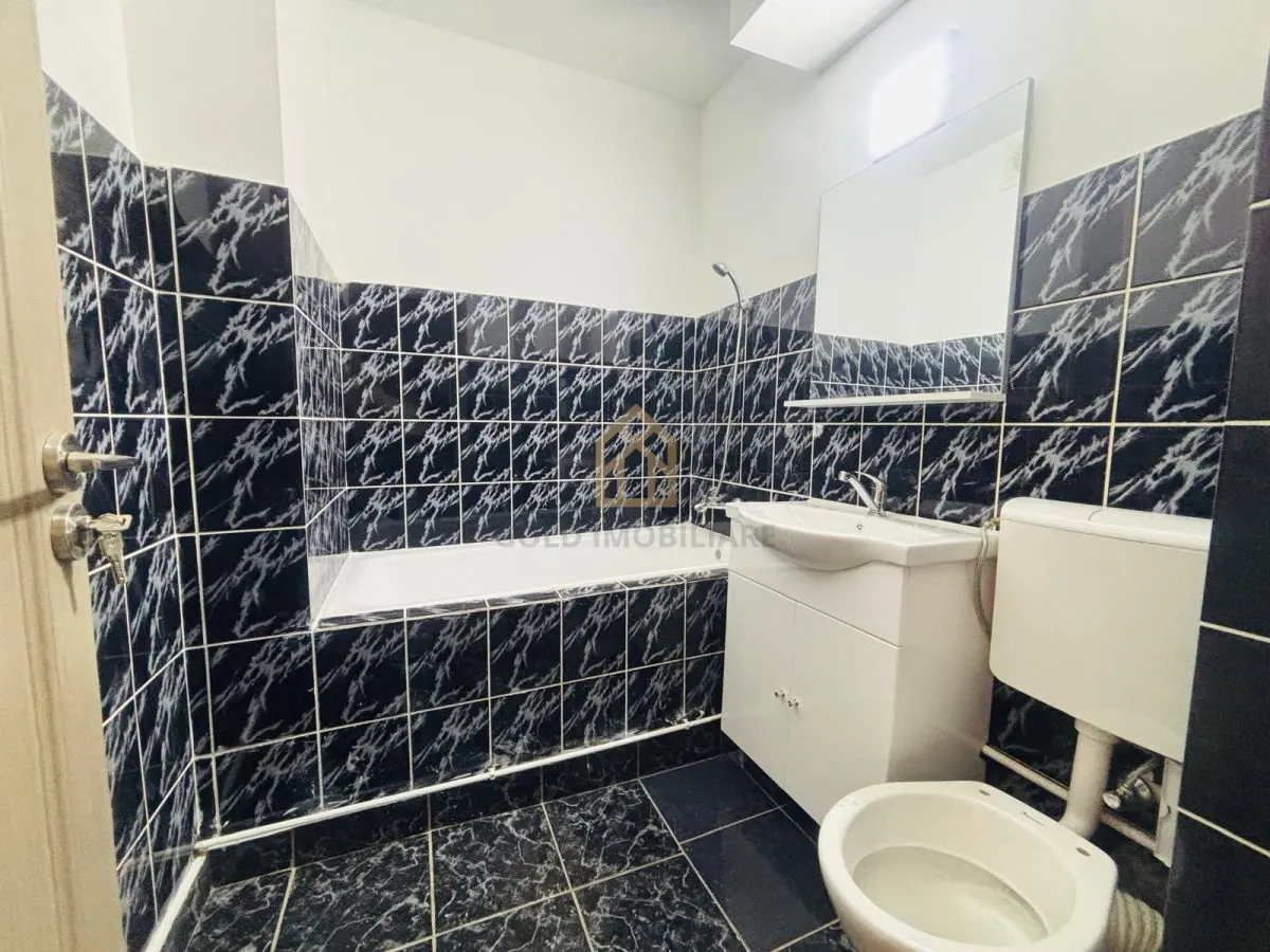 Apartament 3 camere cu garaj  Slavici - foto 6