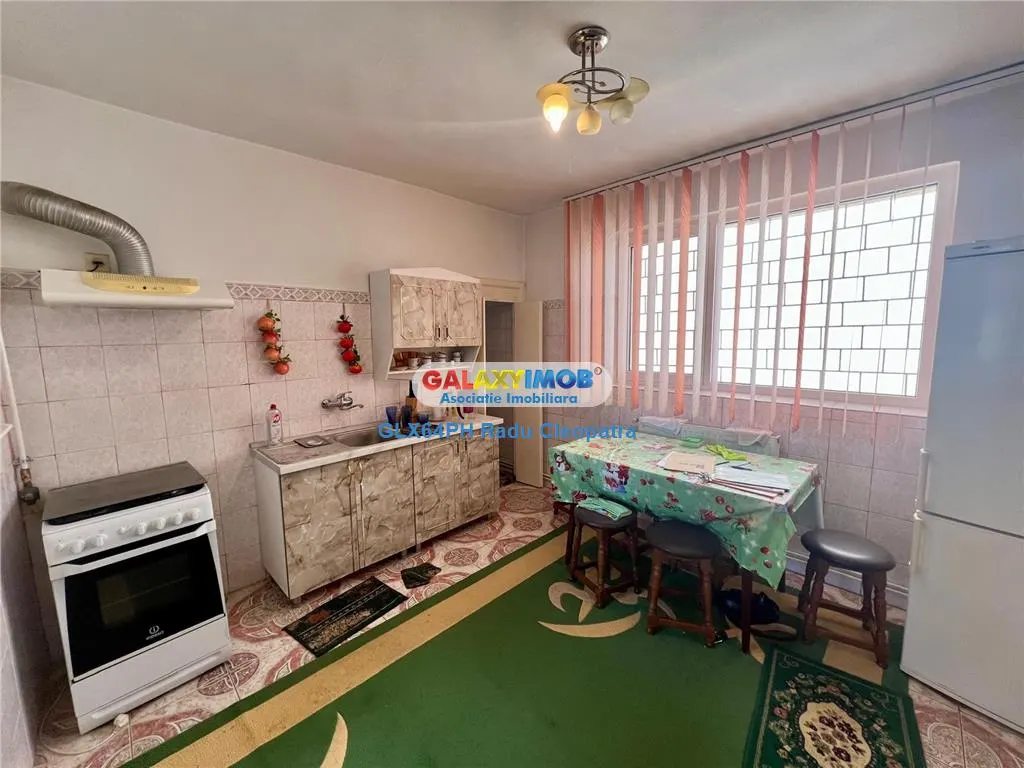 Vanzare casa 4 camere in Ploiesti, zona ultracentrala - foto 9