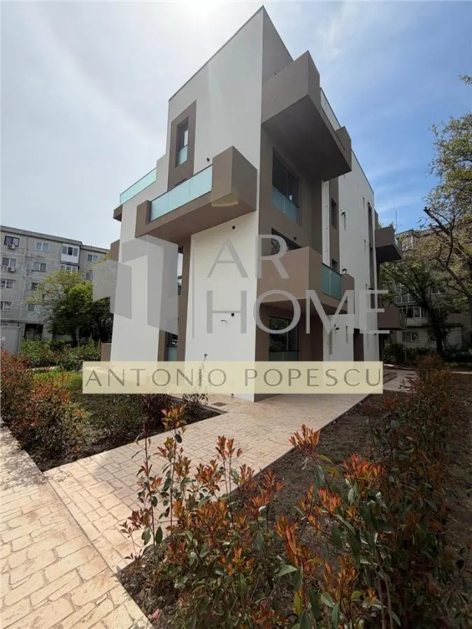 Penthouse 2 camere, parcare proprie, Ploiesti, zona Cantacuzino. - foto 1