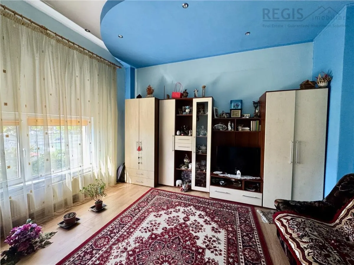 Apartament 2 camere | strada Lunga | Curte - foto 1