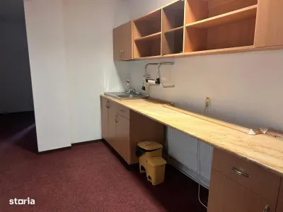 Spaţiu de birouri modern Targu CUCU -1100 EURO - foto 6