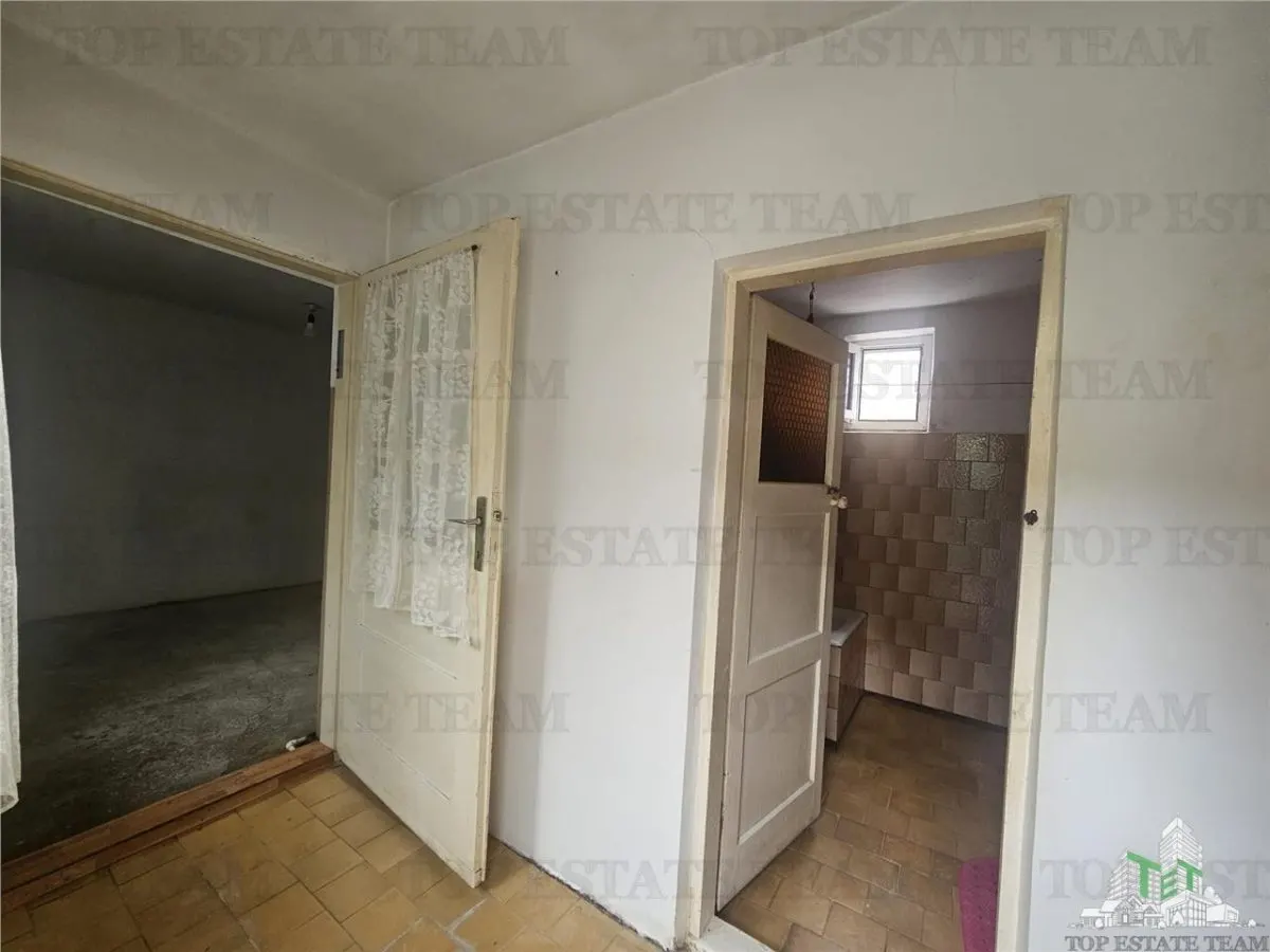 Casa  4 camere cu teren de 209 mp zona Coiciu , Constanta - foto 14