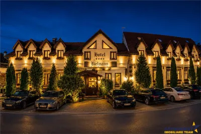 Resort turistic aristocrat, 6.200mp parc privat,teren tenis,piscina,wellness,sala evenimente..si povestea continua - Brasov
