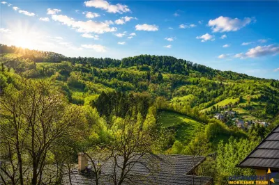 Un colt de liniste la poalele Tampei, Schei: Casuta singura in curte, Brasov - Brasov