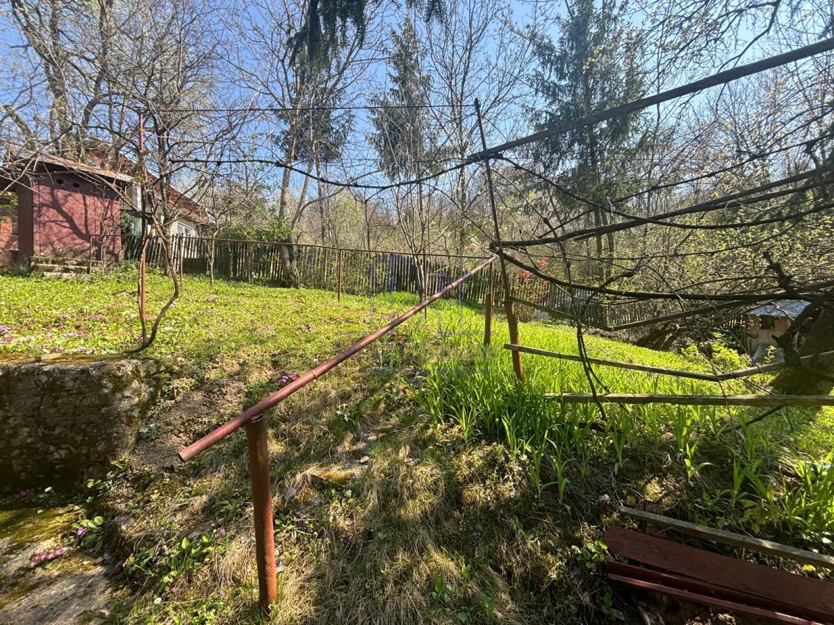 Casa cu teren - foto 22