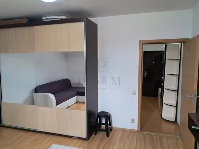 BUZIASULUI - AP. 1 CAMERA - mobilat, utilat, decomandat + centrala proprie - foto 2