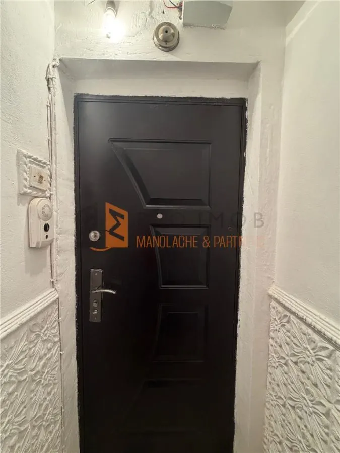 Apartament 2 camere cf 2 semidecomandat zona Micro 14 - foto 8