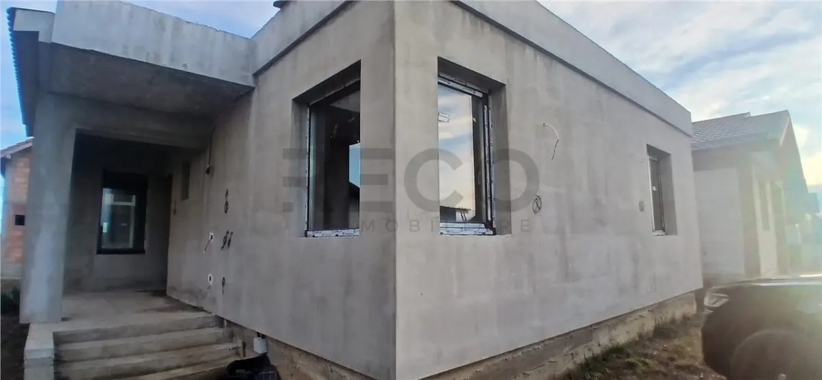 Casa la rosu in Cihei - foto 1