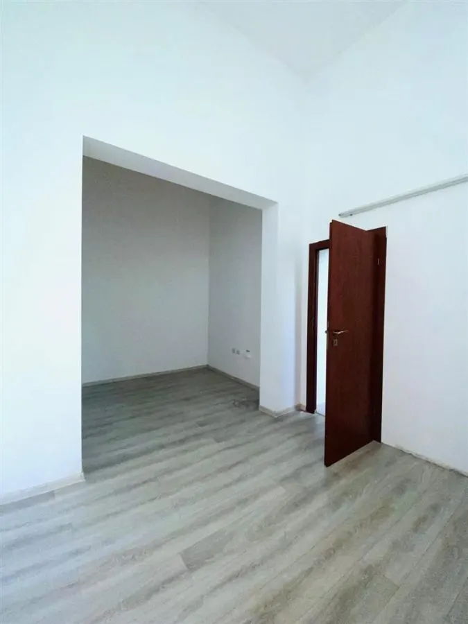 INCHIRIERE SPATIU COMERCIAL 199 mp CALEA  GRIVITEI TURDA SECTOR 1 - foto 8