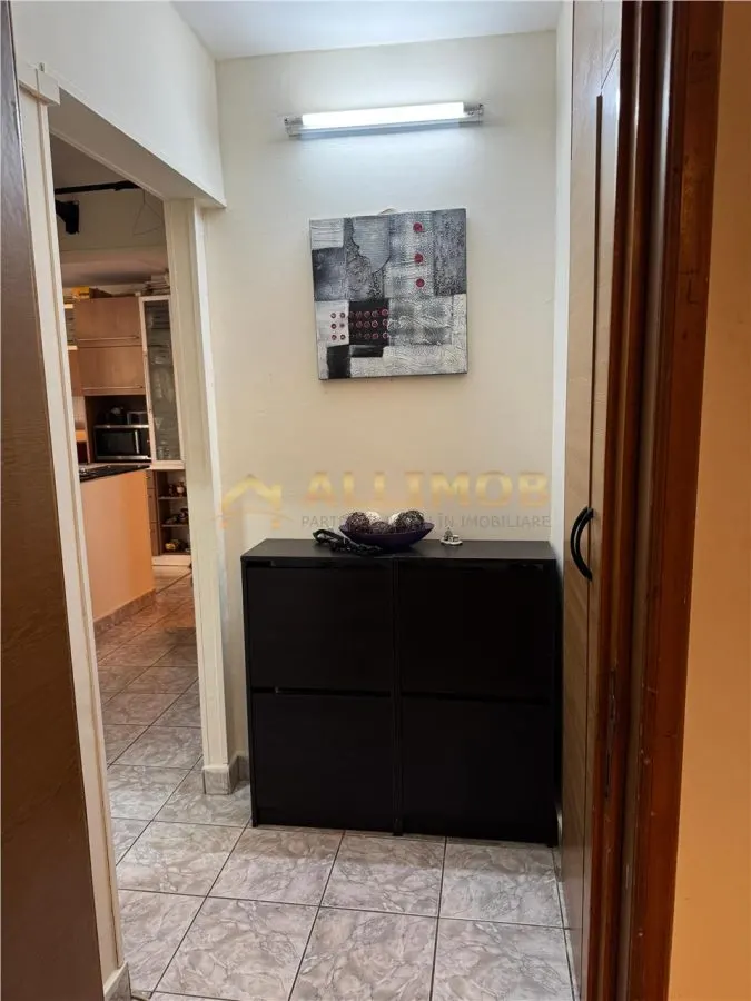 Inchiriere apartament 4 camere, cu centrala termica in Ploiesti, Zona 9 Mai - foto 16