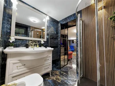 Spatiu comercial ultra finisat cu vad stradal zona Judetean - foto 17